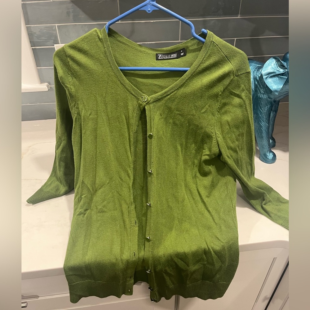 NY&Company Green Cardigan (Must Add to a Bundle Amounting to a Minimum of $20)